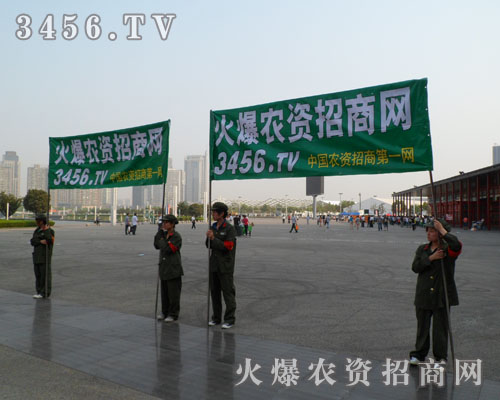 腳踏實地一次邁一步登上頂峰