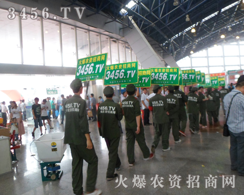 ��Ŀ�Դ��𱬾W(w��ng)����ͻ�������೬Խ�������L(f��ng)��