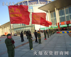 ���۵ľGɫ�����R��һ�����(du��)