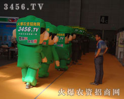 ���¿ɐ۵Ě�ģ�������o��(ji��n)���ݵľGɫ���F(tu��n)