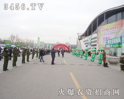 �����Gɫ܊�b�Ļ��r(n��ng)�Y���̾W(w��ng)�đ�(zh��n)ʿ�������^ͦ��